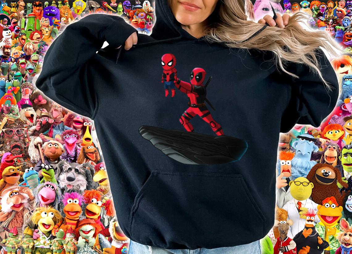 Deadpool Sacrificing Spiderman Cosplay The Lion King t-shirt hoodie
