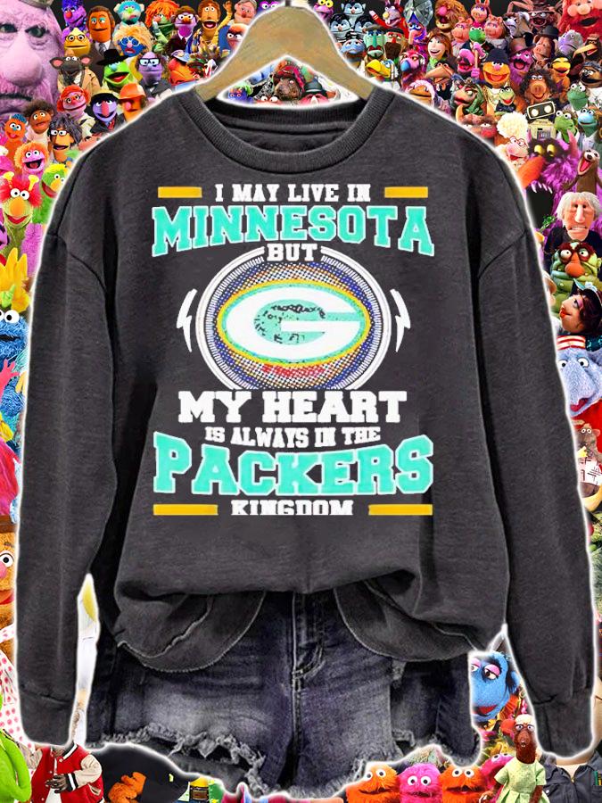 I may live in Minnesota but my heart is always in the Green Bay Packer kingdom shirt t-shirt sweatshirt