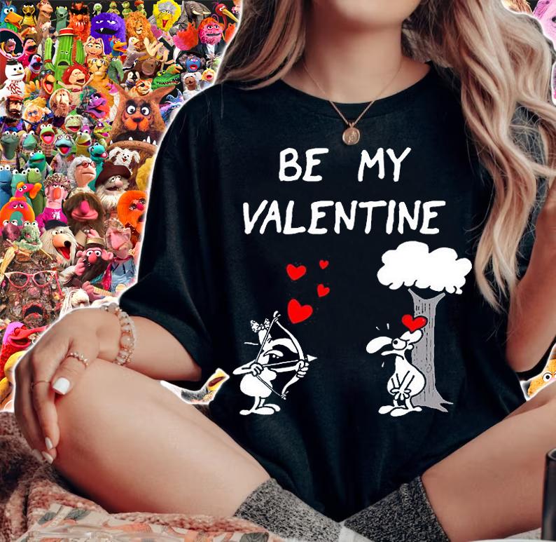 Be My Valentine Funny Loving Couple Outfit For Him T-Shirt t-shirt