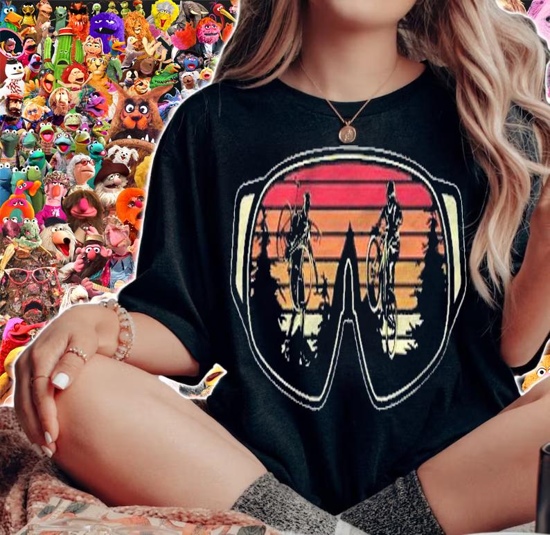Biking Silhouette Vintage Retro Gift Shirt t-shirt woman shirt