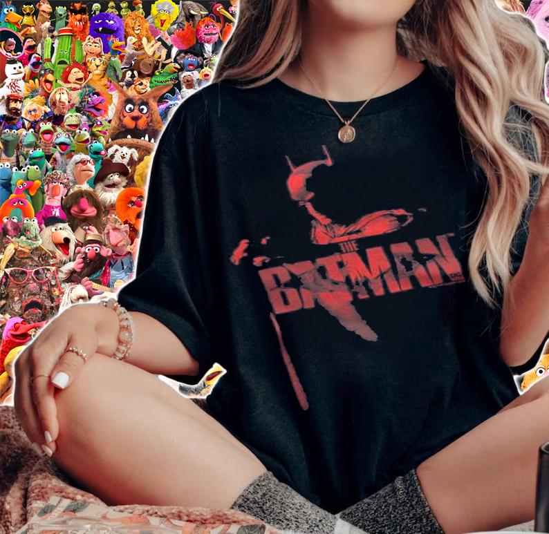 The Batman red silhouette logo T-shirt t-shirt
