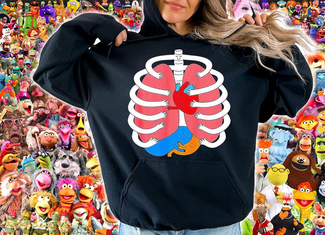Hugging Anatomy Costume Funny Skeleton Organ Hug T-Shirt