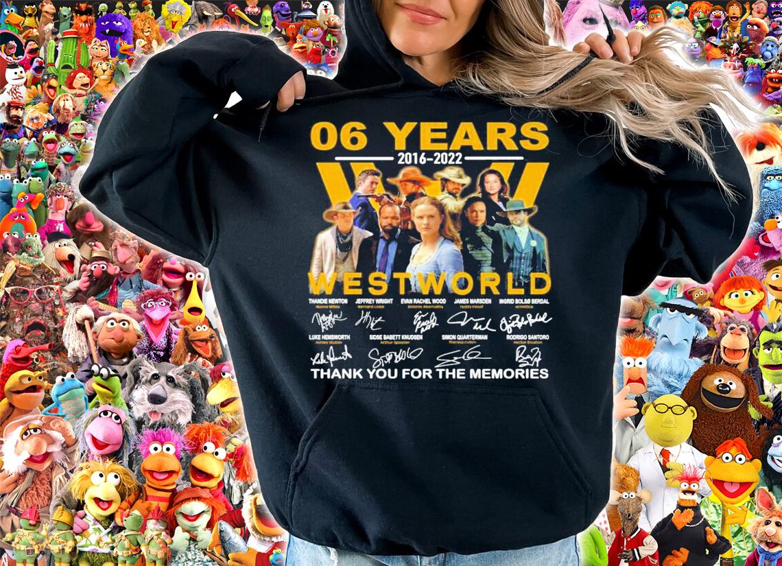 06 years 2016 2022 Westworld signatures t-shirt